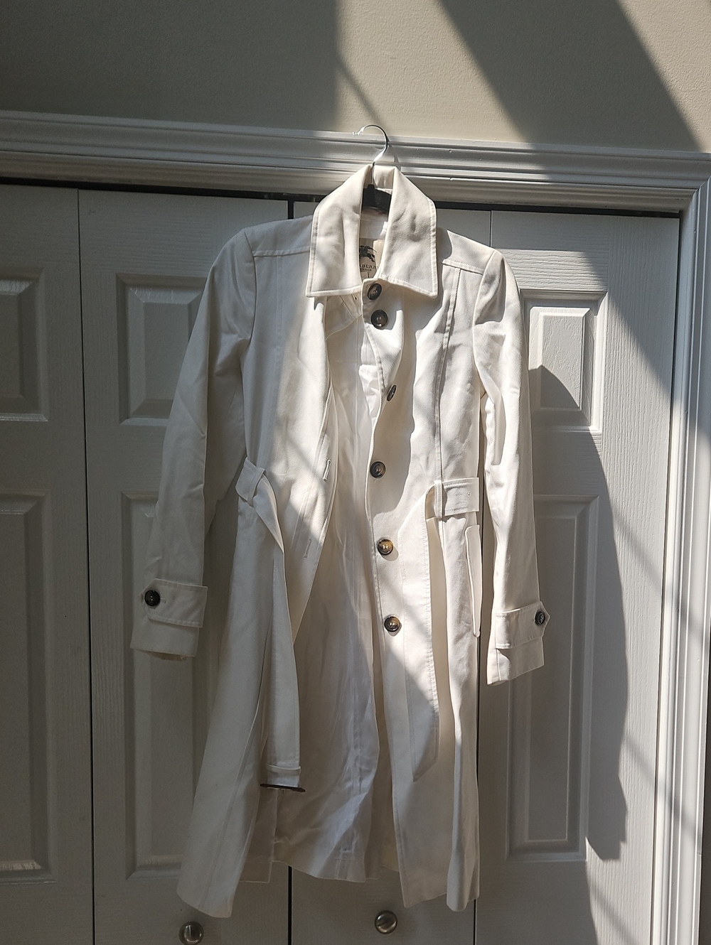 Burberry Cream Single-Breasted Trench Coat